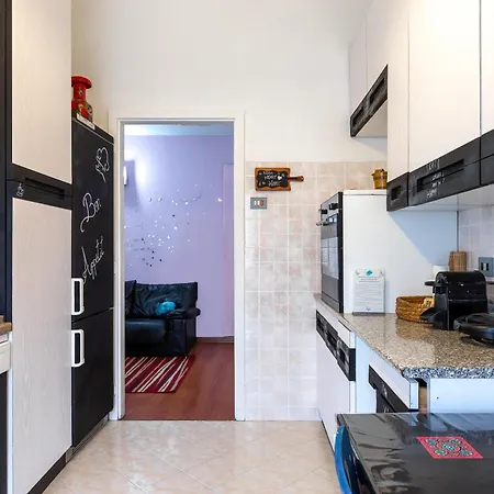 Lodge&art Hostel *
